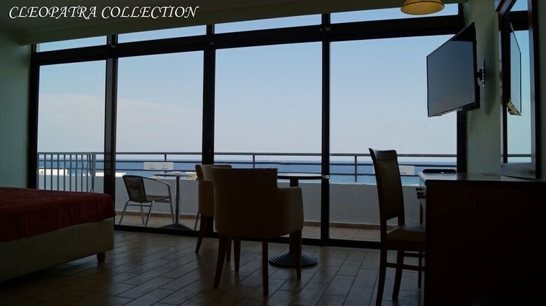 Cleopatra Hotel