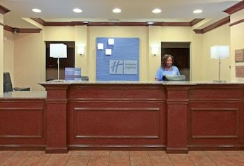 Holiday Inn Express Hotel & Suites Cleveland