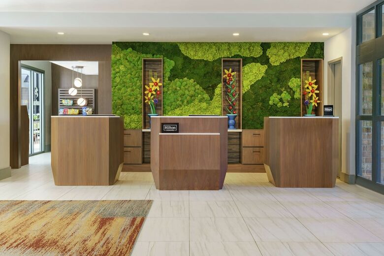 Hotel Embassy Suites Phil/valley For