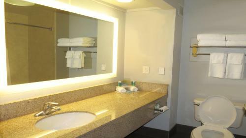 Holiday Inn Express Hotel & Suites Oxford