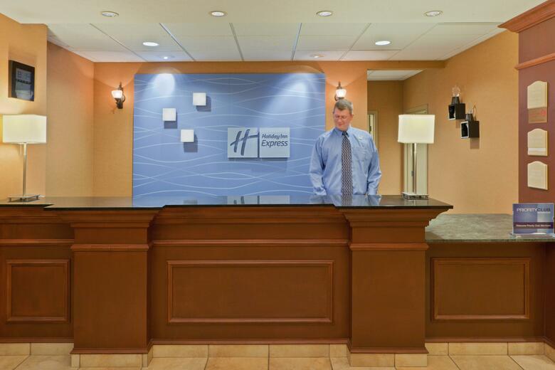 Holiday Inn Express Hotel & Suites Kent State University