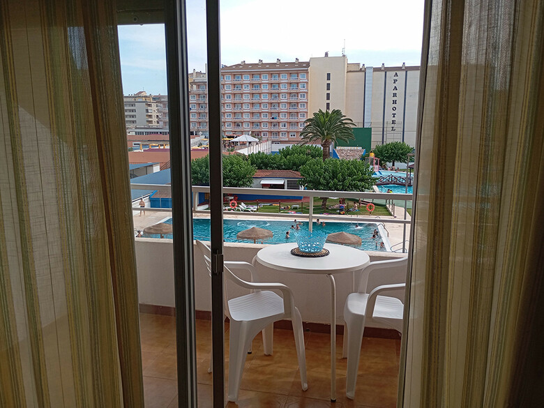 Apartamentos Pe�ismar I Y II 3000