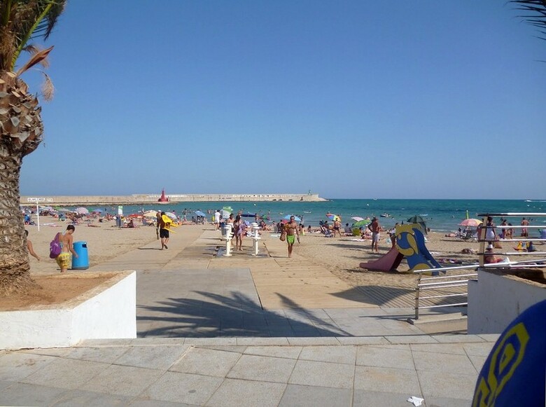 Apartamentos Benicarl� 3000