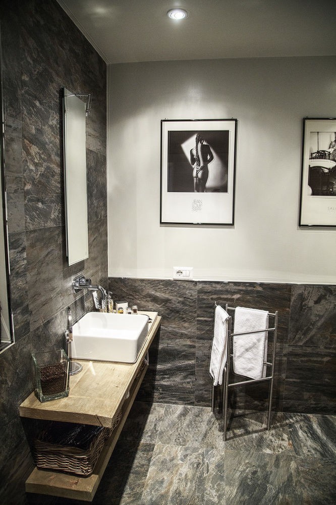 Hotel The Independent Suites