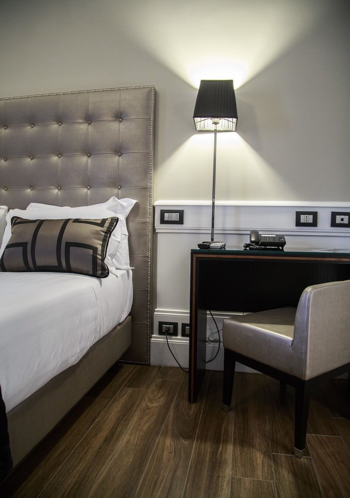 Hotel The Independent Suites