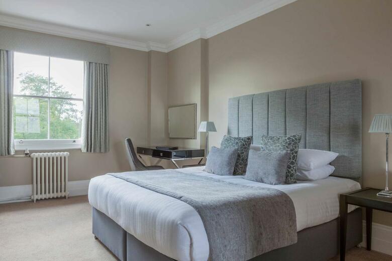 Oatlands Park Hotel