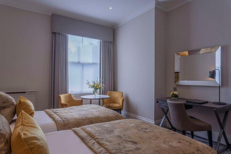 Oatlands Park Hotel