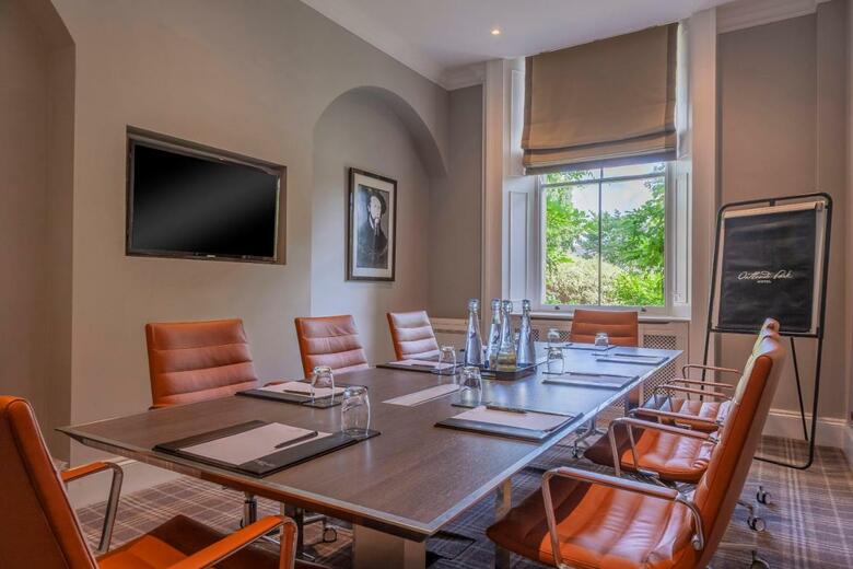 Oatlands Park Hotel