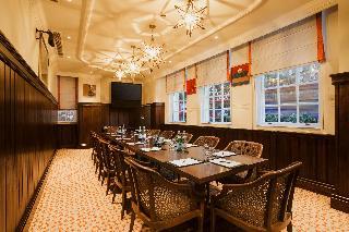 Hotel The Lalit London
