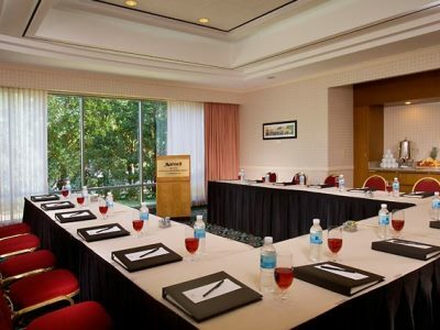 Hotel Chicago Marriott Suites Downers Grove