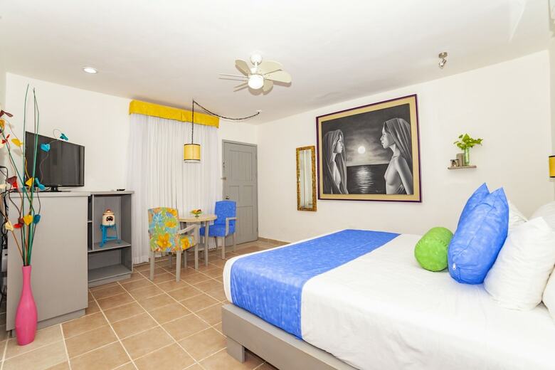 Mestizo Gallery Hotel