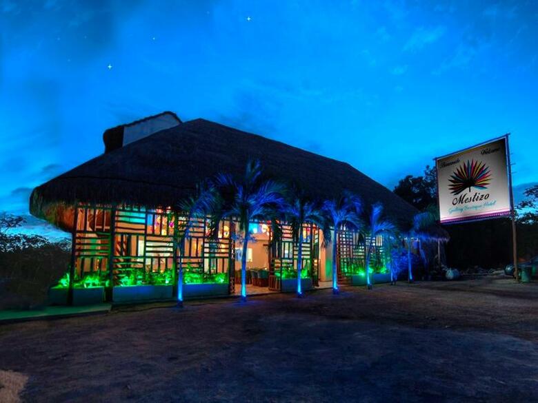 Mestizo Gallery Hotel