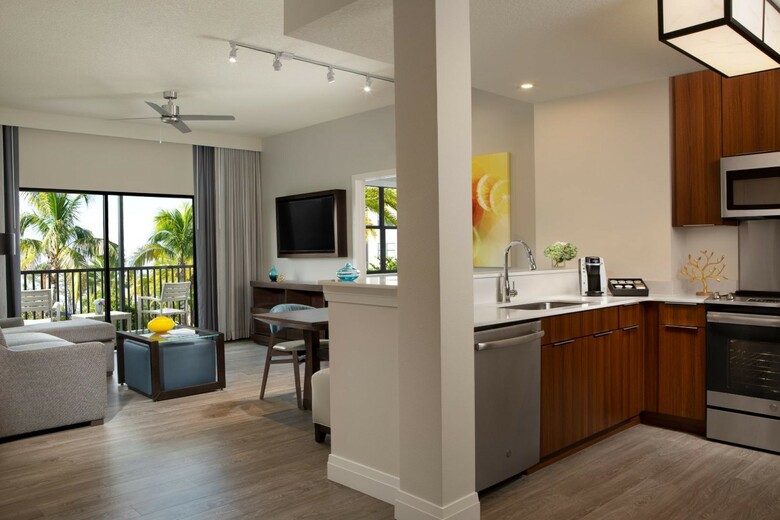 Hotel The Grove Resort & Spa