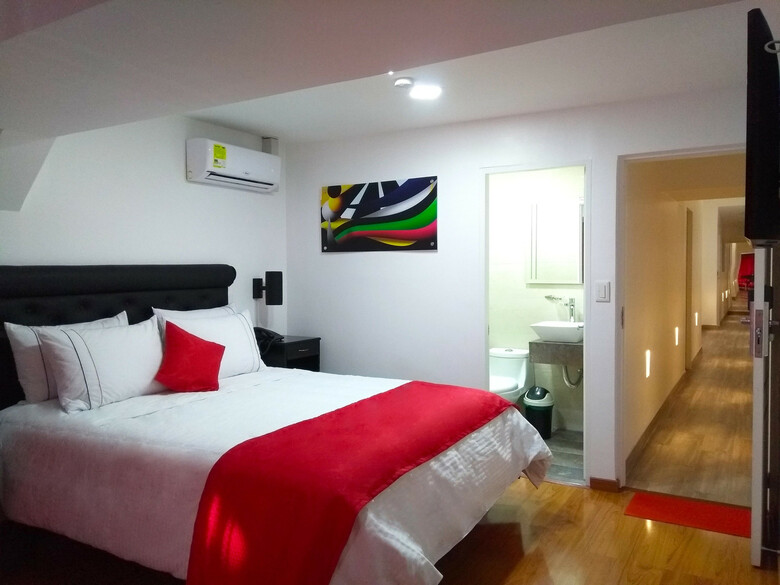 Veler Hotel