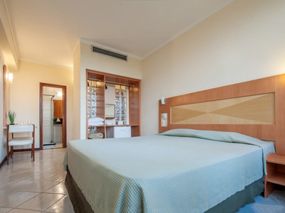 Tamba� Hotel