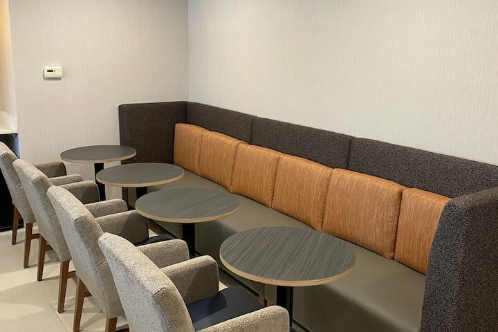Holiday Inn Express Hotel & Suites Auburn