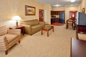 Holiday Inn Express Hotel & Su