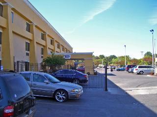 Hotel Comfort Inn & Suites Airport