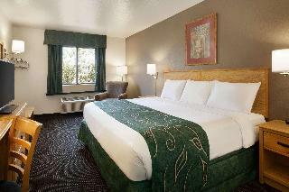 Hotel Baymont By Wyndham Yermo