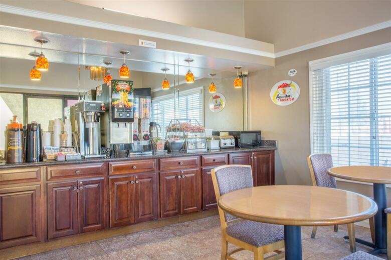 Hotel Super 8 By Wyndham Upland Ontario Ca