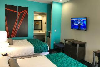 Howard Johnson By Wyndham Houston Willowbrook
