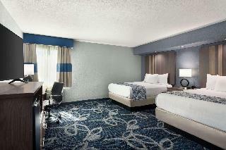 Baymont By Wyndham Shawnee