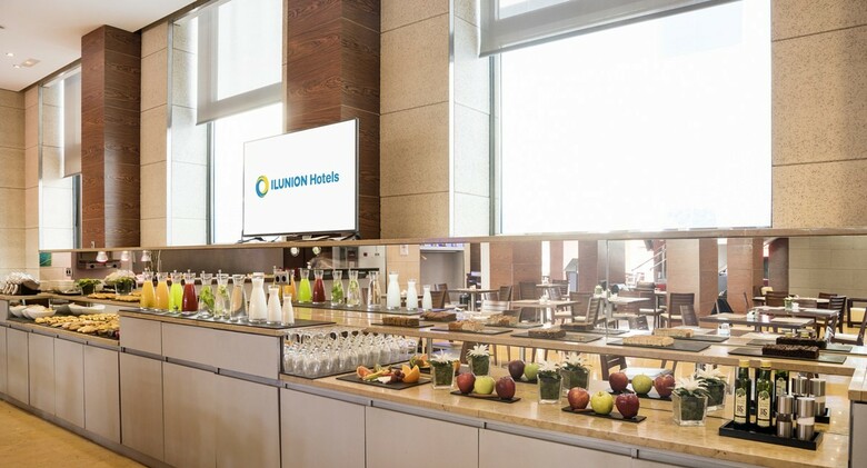 Hotel Ilunion Valencia 4