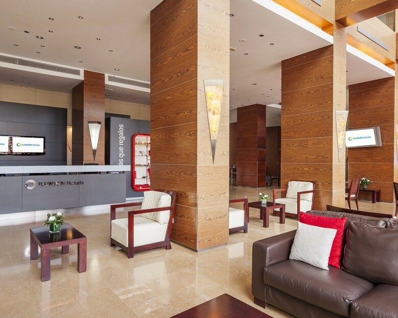 Hotel Ilunion Valencia 4