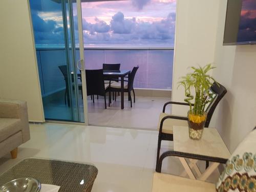 Palmetto Beachfront Apartment - Floor 28