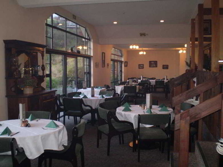 Discovery Sherwood Hotel