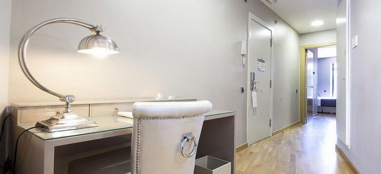 Apartamentos Splendom Suites