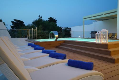 Carob Hills - Villa Blu