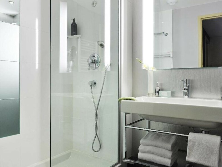 Hotel Adagio La Defense Esplanade