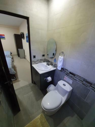 Hotel Suites Merlyn Airport