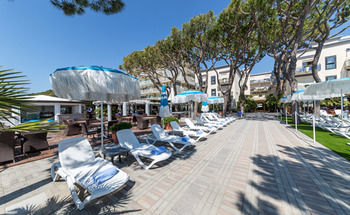 Hotel Excelsior