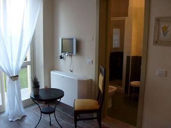 Hotel Torre Del Borgo Residenza D`epoca