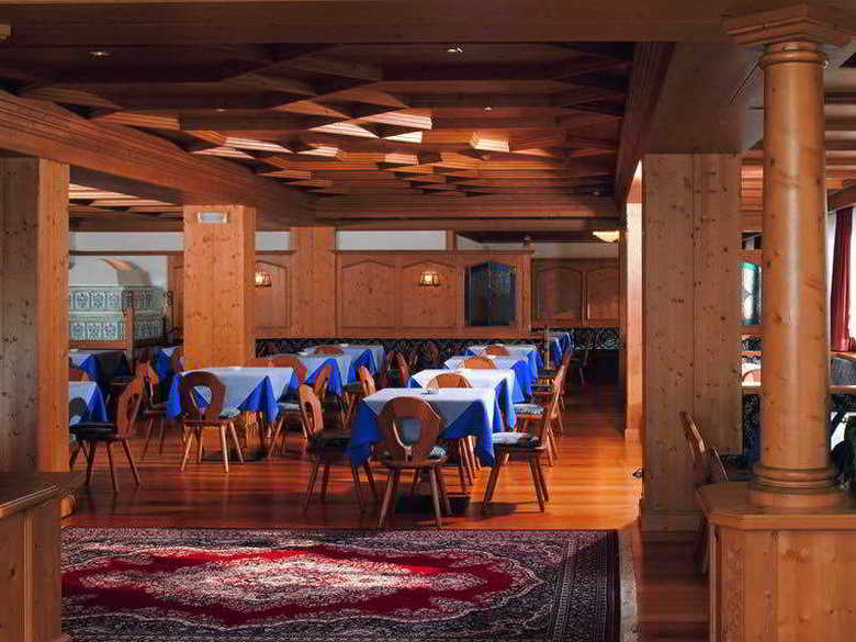 Hotel Shandranj