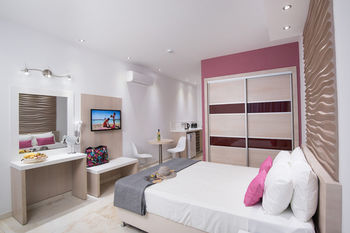 Loutsiana II Hotel Apts