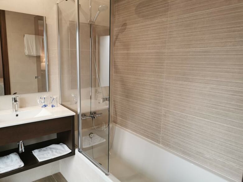 Hotel Petit Palau S�lo Adultos
