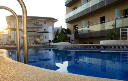 Hotel Petit Palau S�lo Adultos