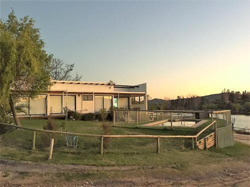 Apartamento Casa Con Salida A Lago Rapel 9 Personas