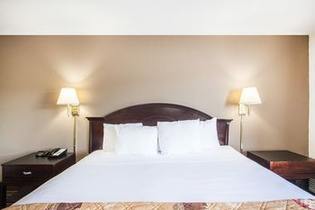 Hotel Days Inn Aberdeen