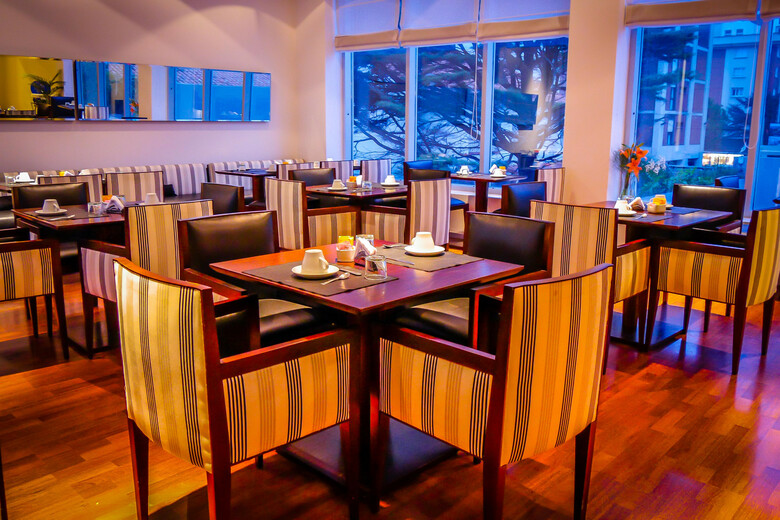 Elegance Hotel