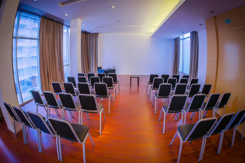 Elegance Hotel