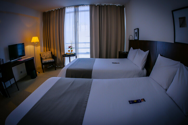 Elegance Hotel