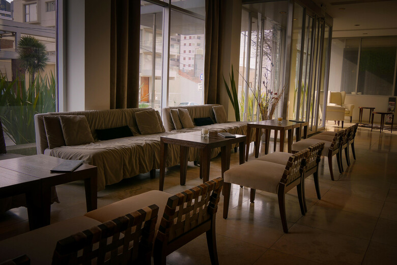 Elegance Hotel
