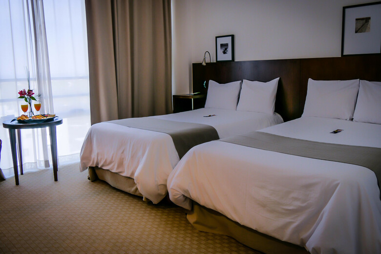 Elegance Hotel