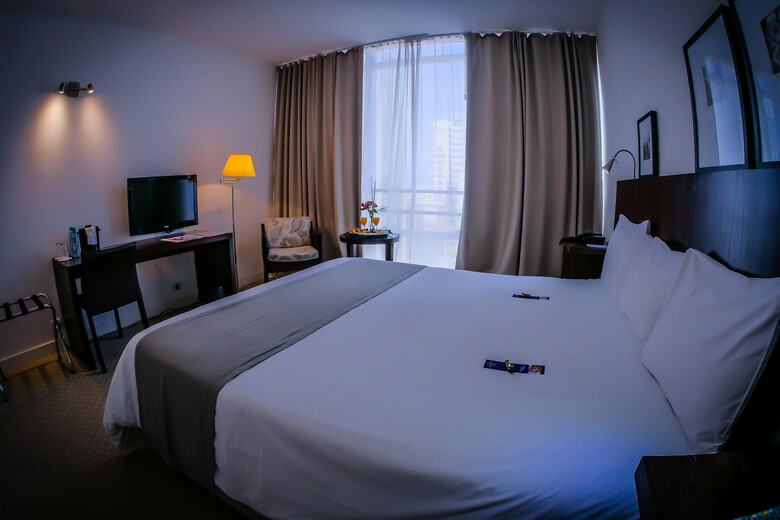 Elegance Hotel