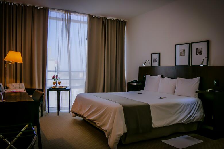 Elegance Hotel