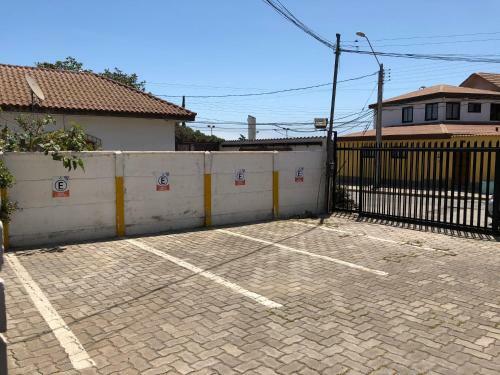 Petrel Hostel La Serena